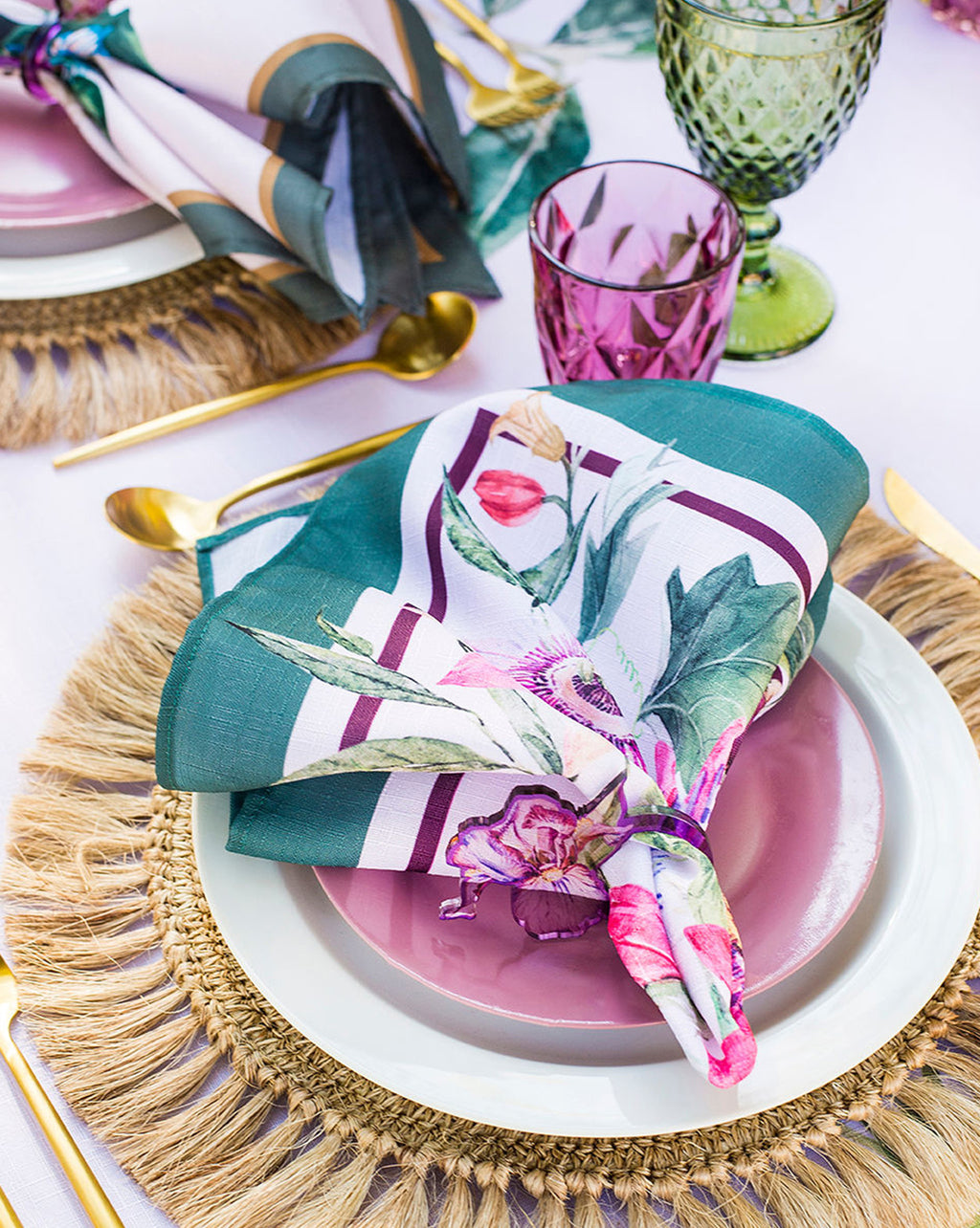 Botanical Easy-Care Tablecloth