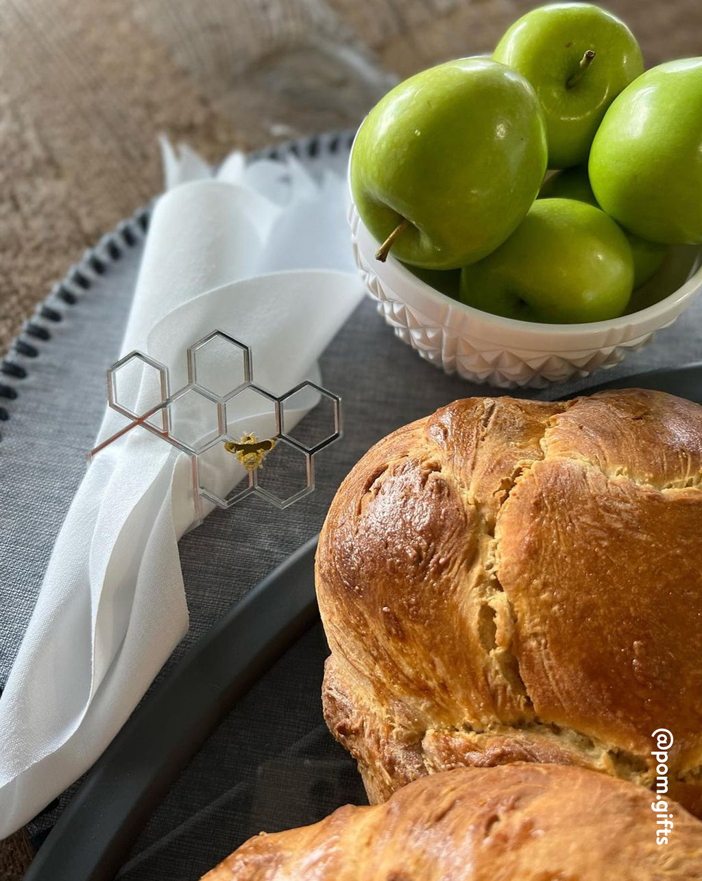 Honey Comb Acrylic Napkin Rings (set of 6)